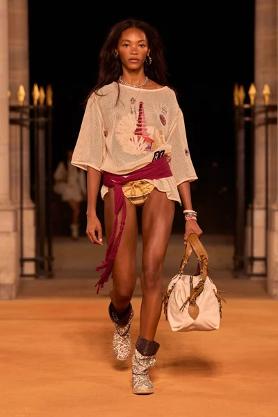 Look 34